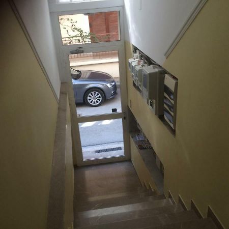 Open Concept 1 Bedroom Apartment นาฟปลิโอ ภายนอก รูปภาพ