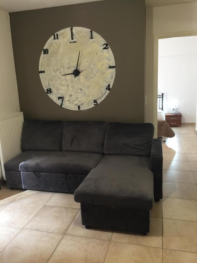 Open Concept 1 Bedroom Apartment นาฟปลิโอ ภายนอก รูปภาพ